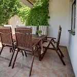 6rooms Balaton-heviz * ヘーヴィーズ