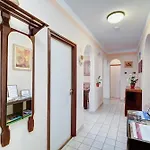 6rooms Balaton-heviz * ヘーヴィーズ