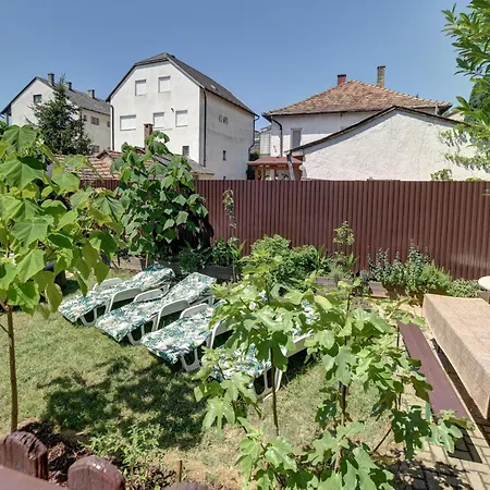 6rooms Balaton-heviz Апартаменты *