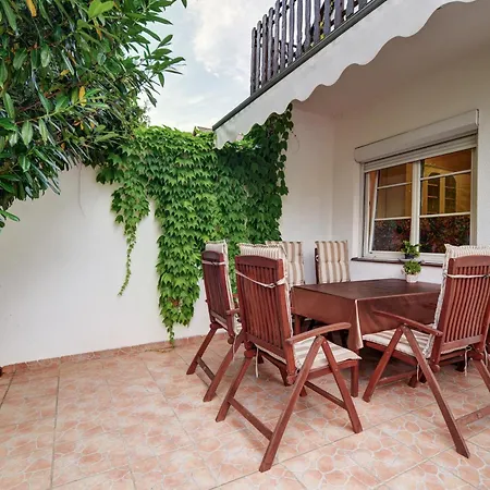 6rooms Balaton-heviz Apartament *
