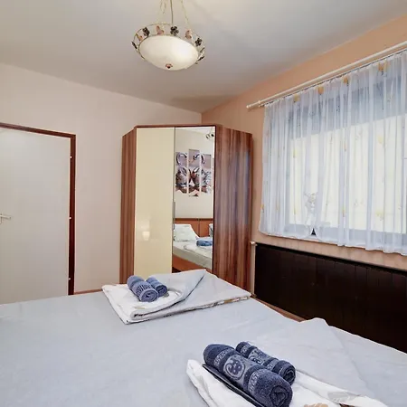 6rooms Balaton-heviz Apartament *