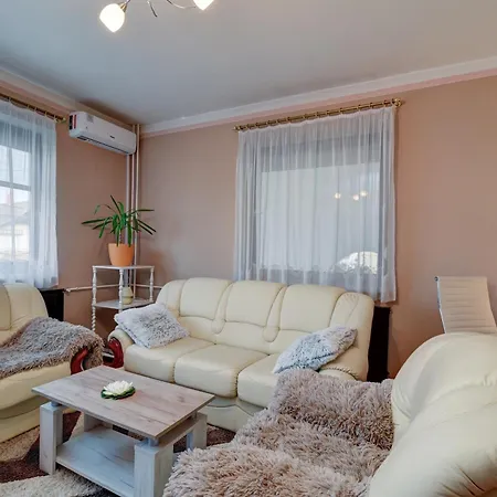 6rooms Balaton-heviz Апартаменты