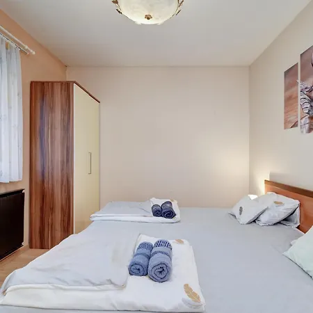 6rooms Balaton-heviz Apartament *