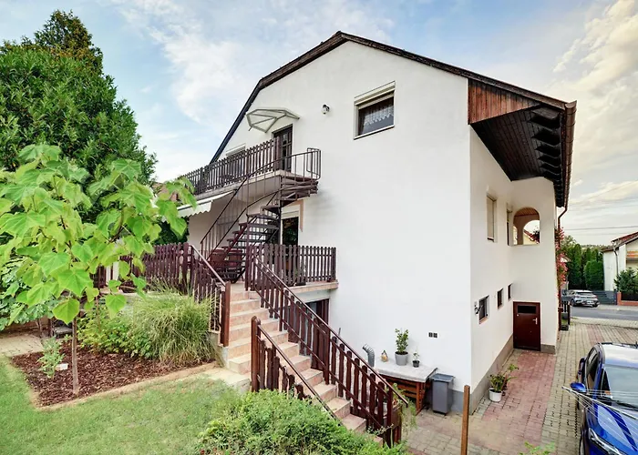 6rooms Balaton-heviz 아파트